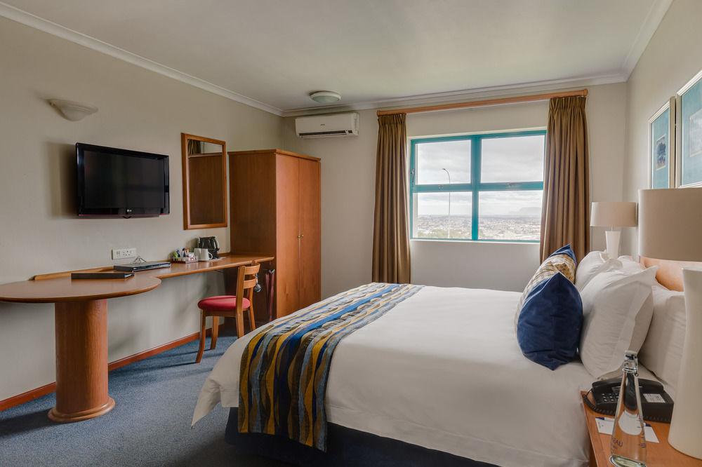Protea Hotel By Marriott Cape Town Tyger Valley Bellville Exteriör bild