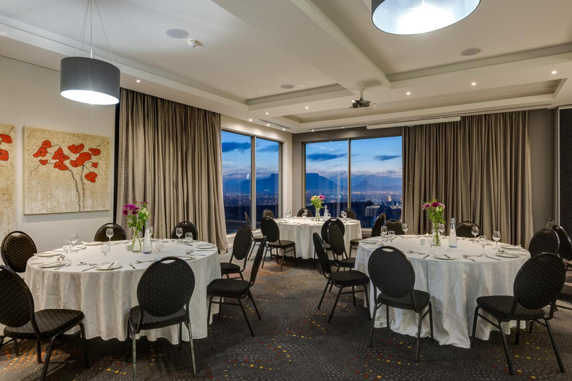 Protea Hotel By Marriott Cape Town Tyger Valley Bellville Exteriör bild